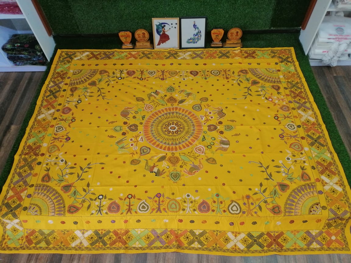 YELLOW NAKSHI KANTHA